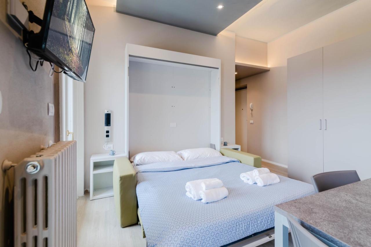 Pavia Tower - By Host4U Apartment Exterior photo