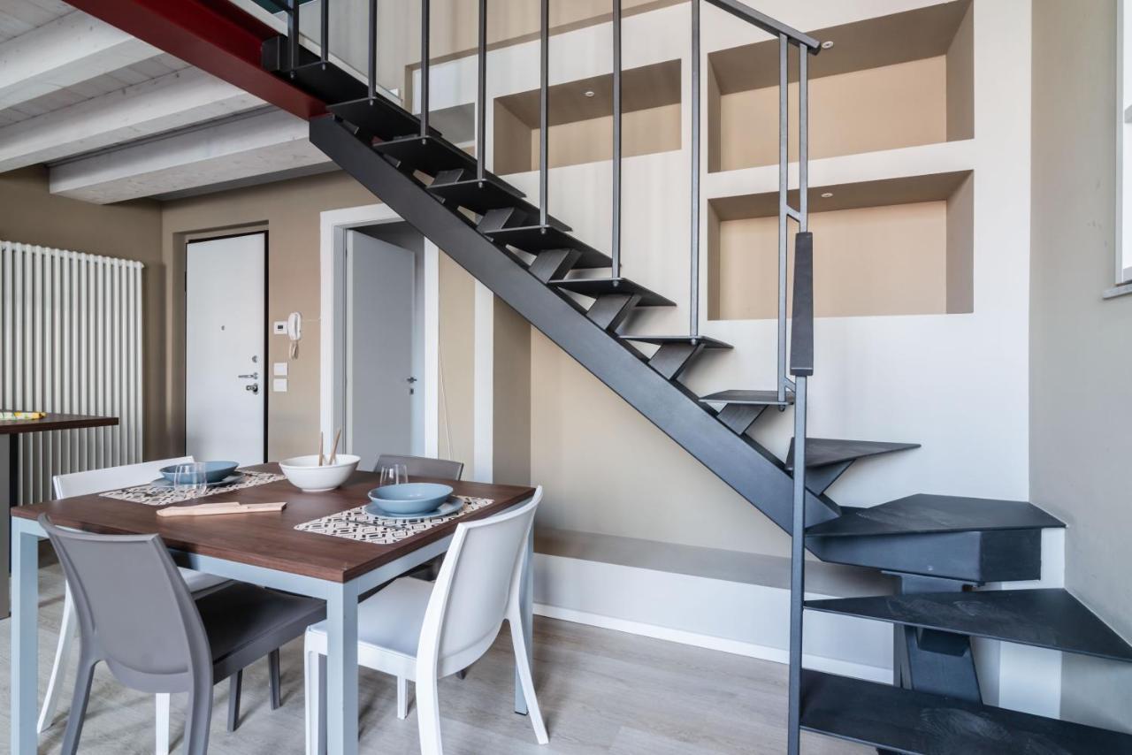 Pavia Tower - By Host4U Apartment Exterior photo