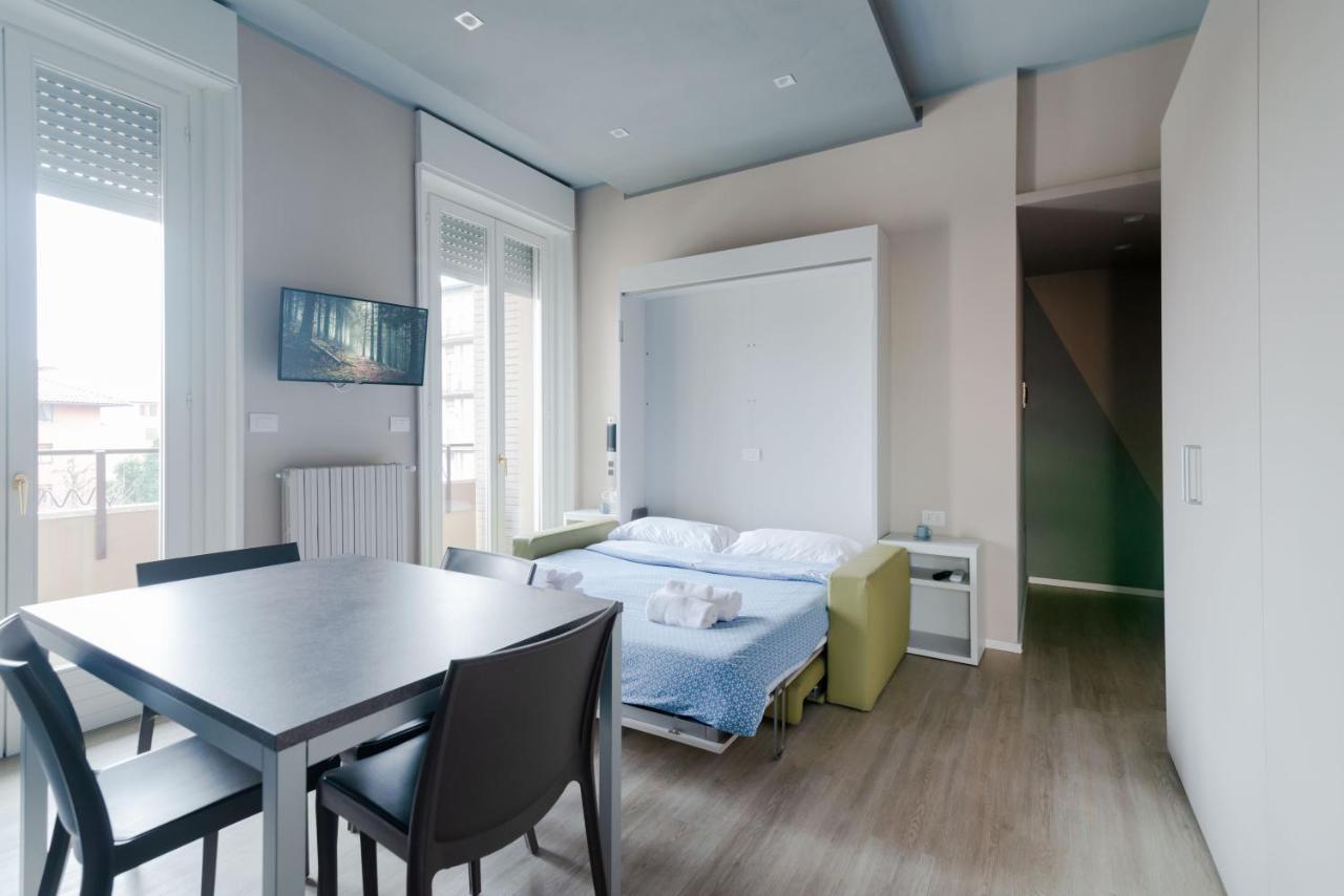 Pavia Tower - By Host4U Apartment Exterior photo