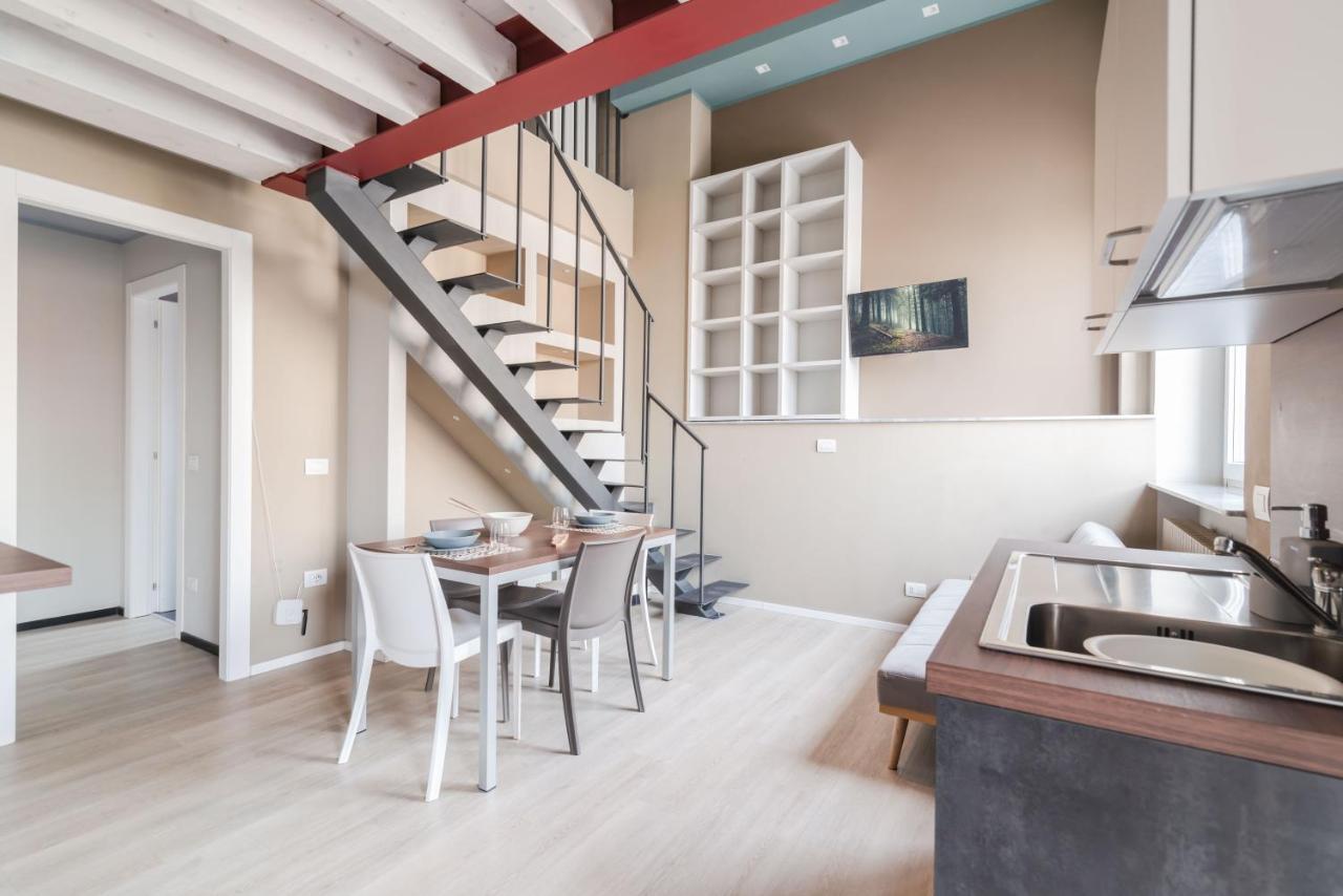 Pavia Tower - By Host4U Apartment Exterior photo