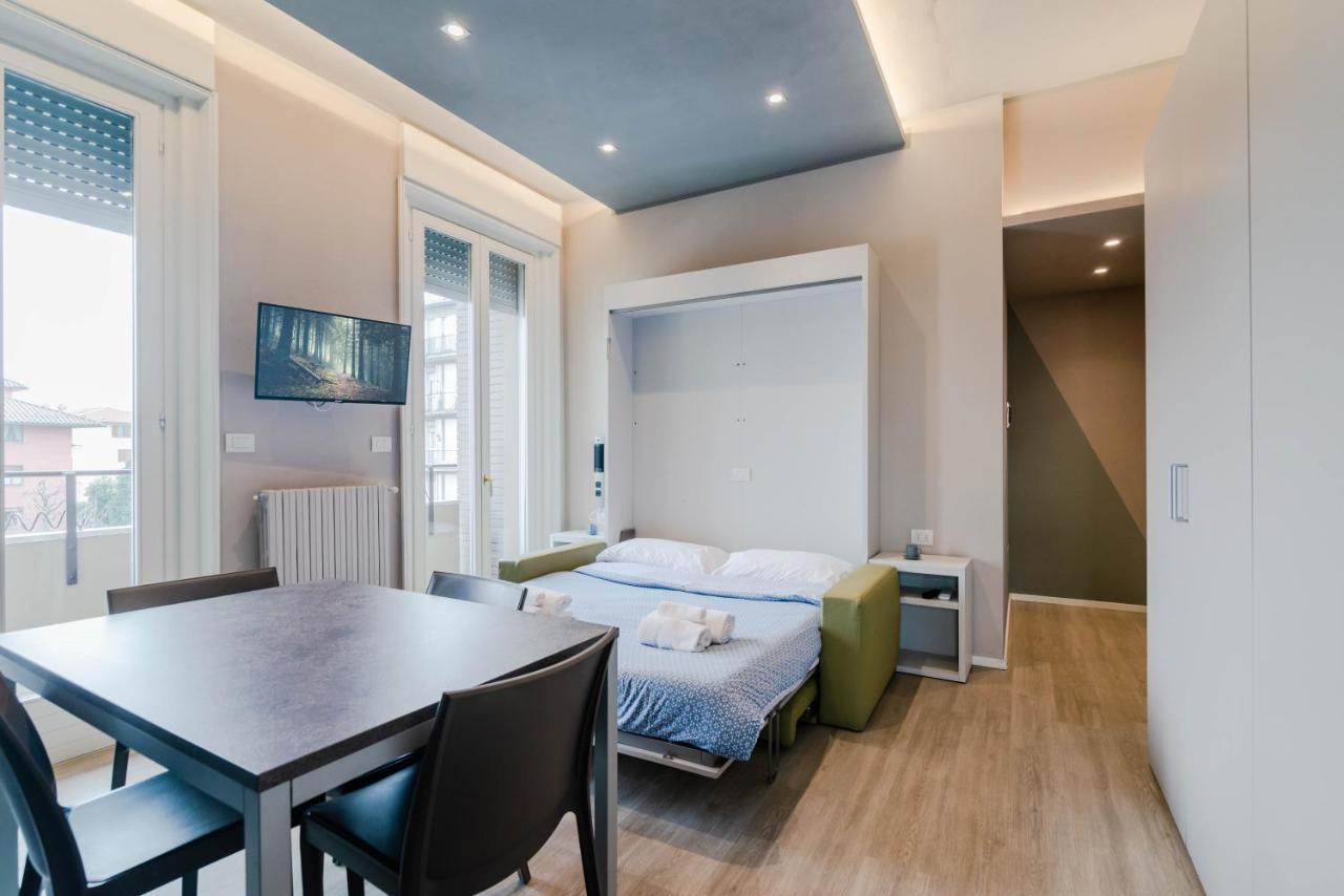 Pavia Tower - By Host4U Apartment Exterior photo