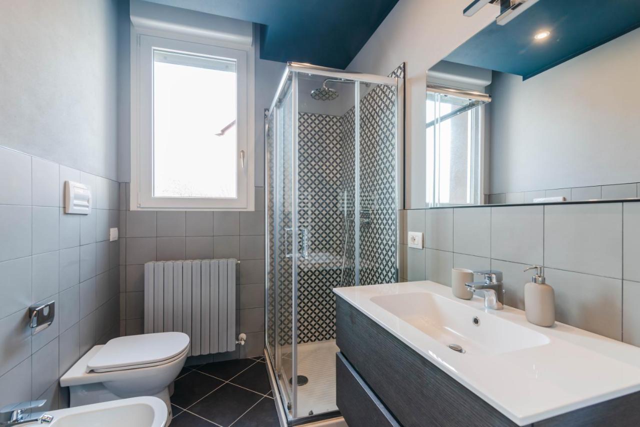 Pavia Tower - By Host4U Apartment Exterior photo